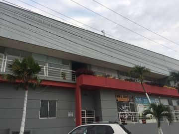 Rento local comercial para negocio u oficina en centro comercial Plaza del Sol