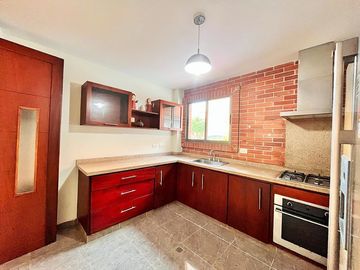 casa en arriendo/venta en villa campestre. Cod V24277