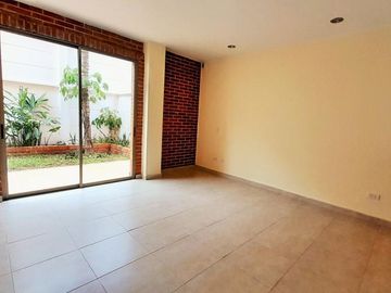 casa en arriendo/venta en villa campestre. Cod V24277