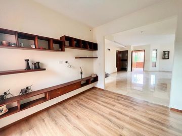 casa en arriendo/venta en villa campestre. Cod V24277