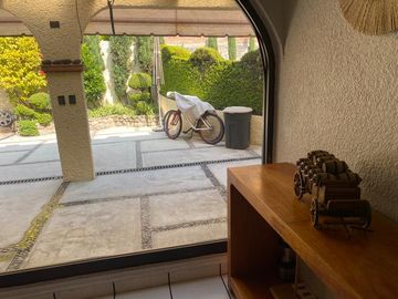 VENTA DE CASA EN PASEOS DEL BOSQUE, NAUCALPAN DE JUÁREZ. ESTADO DE MÉXICO