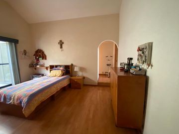 VENTA DE CASA EN PASEOS DEL BOSQUE, NAUCALPAN DE JUÁREZ. ESTADO DE MÉXICO