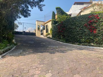 VENTA DE CASA EN PASEOS DEL BOSQUE, NAUCALPAN DE JUÁREZ. ESTADO DE MÉXICO