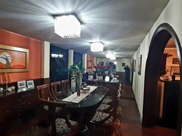 Casas Venta CAL. 24 - SAN BORJA