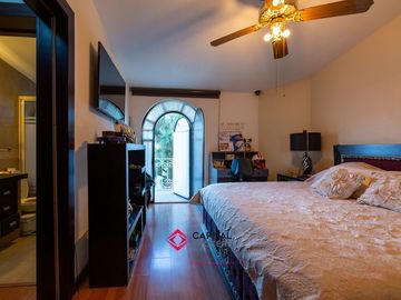 Casa de Lujo en Venta Bugambilias Coto azaleas zona sur