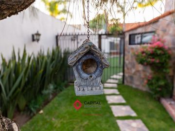 Casa de Lujo en Venta Bugambilias Coto azaleas zona sur
