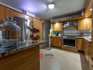 Casa de Lujo en Venta Bugambilias Coto azaleas zona sur