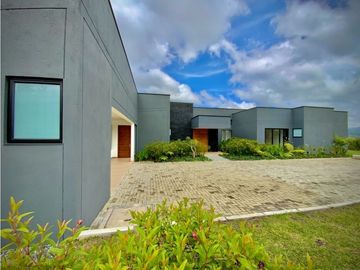 Venta CASA CAMPESTRE PARCELACION El RETIRO