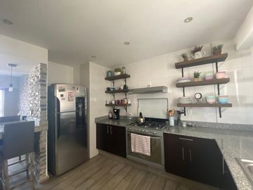 PRECIOSO DEPARTAMENTO EN VILLA DE LAGO