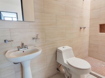 Casa en venta en privada DEL PRADO RESIDENCIAL en Soledad de Graciano Sanchez, S.L.P.