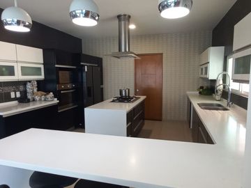 VENTA DE CASA EN CLUB DE GOLF