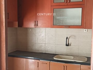 DISEWAKAN Rumah Di Cluster Heliconia  Harapan Indah