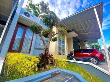 Dijual Rumah Modern Full Furnished Dalam Perumahan Exclusive Tepi Jalan Raya