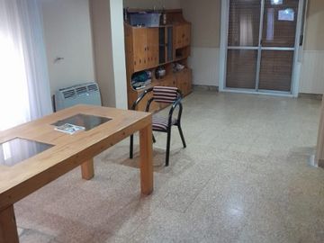 Departamento Tipo Casa en venta en Lanus Este