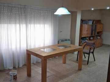 Departamento Tipo Casa en venta en Lanus Este