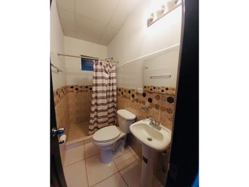 VENTA DE CASA EN RESIDENCIAL MIRAFLORES PENONOME