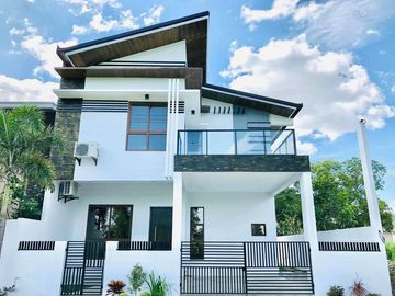 Furnished House for SALE with 4 Bedrooms in Pandan Angeles City Very Near to Marquee Mall