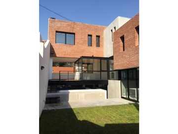 LOS TRONCOS-CHALET NUEVO