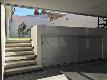 LOS TRONCOS-CHALET NUEVO