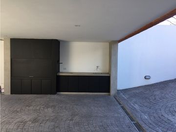 LOS TRONCOS-CHALET NUEVO
