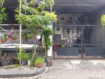 Rumah Bagus di Medayu Pesona daerah Rungkut SHM