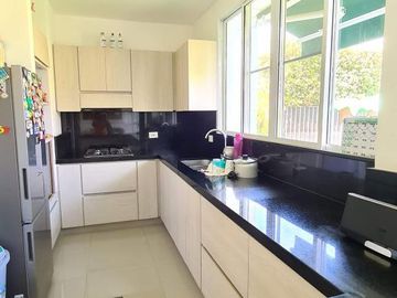 casa campestre en venta en el castillo. Cod V14589
