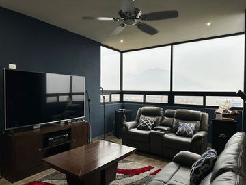 RZ CASA EN VENTA EN CUMBRES 3 PISOS AMUEBLADA