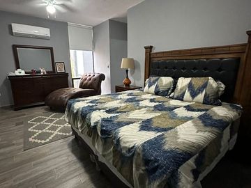 RZ CASA EN VENTA EN CUMBRES 3 PISOS AMUEBLADA