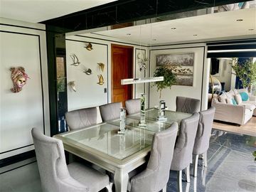 Casa en venta de 5 dorm. en Peñalolén