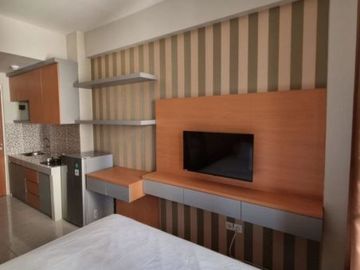 Apt. Puncak Dharmahusada City view hadap selatan Fully furnished