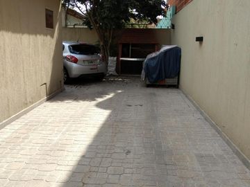 CASA EN LOTE PROPIO DE 3 AMBIENTES