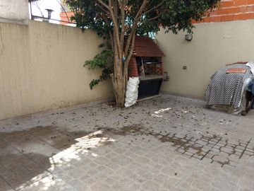 CASA EN LOTE PROPIO DE 3 AMBIENTES
