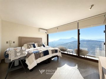 Departamento en venta de 3 dorm. San Carlos de Apoquindo