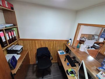 Local Comercial con bodega y patente en venta Puerto Montt
