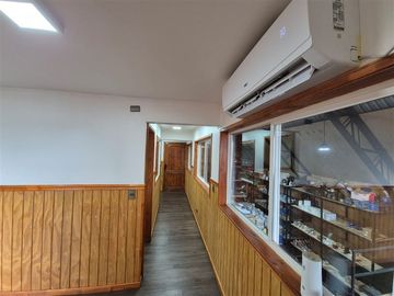 Local Comercial con bodega y patente en venta Puerto Montt