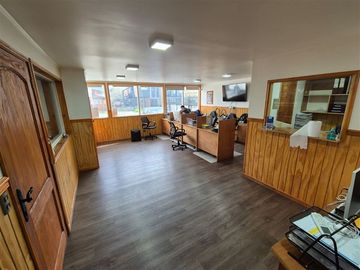 Local Comercial con bodega y patente en venta Puerto Montt