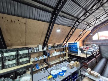 Local Comercial con bodega y patente en venta Puerto Montt