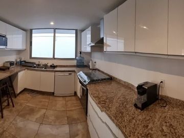 Casa en venta en Lomas Quebradas