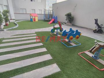 Alquilo departamento Sta. Catalina, 3 Dormitorios, 2 baños, piso 17

Área total 61m2
1 Sala comedor
1 Cocina abierta
1 lavandería con puertas
3