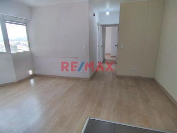 Alquilo departamento Sta. Catalina, 3 Dormitorios, 2 baños, piso 17

Área total 61m2
1 Sala comedor
1 Cocina abierta
1 lavandería con puertas
3