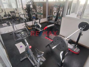 Alquilo departamento Sta. Catalina, 3 Dormitorios, 2 baños, piso 17

Área total 61m2
1 Sala comedor
1 Cocina abierta
1 lavandería con puertas
3