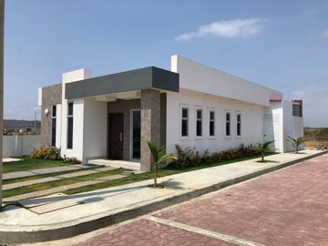 Proyecto en Playas Villamil - Urb.Brisas & Palmeras - casa de 2-3 Dormitorios