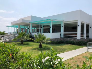 Proyecto en Playas Villamil - Urb.Brisas & Palmeras - casa de 2-3 Dormitorios