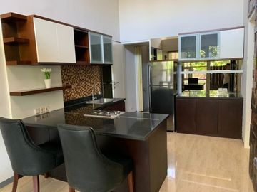 Di jual rumah minimal alam galaxy -citraland, surabaya