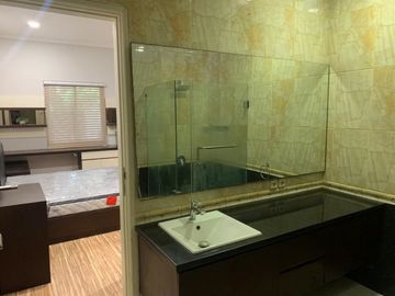 Di jual rumah minimal alam galaxy -citraland, surabaya