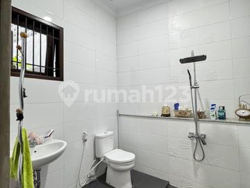 Rumah Kost Siap Huni di Lebak Bulus – Lokasi Strategis & Potensi Passive Income!