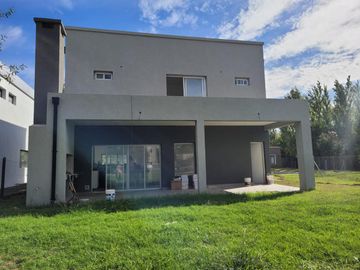 Casa en venta en Lagoon Pilar