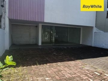 Disewa Rumah Pusat Kota di Jalan Kartini, Surabaya