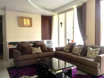 RUMAH MEWAH 2LT DEKAT JALAN JOGJA - SOLO