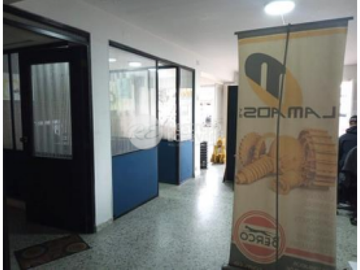 Casa en venta, barrio Santa Isabel, Bogotá, son tres casas unidas.